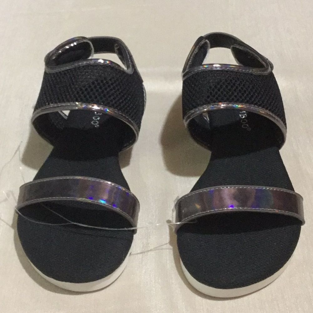 Bamboo Sandals Shiney Silver w/ Heel Strap